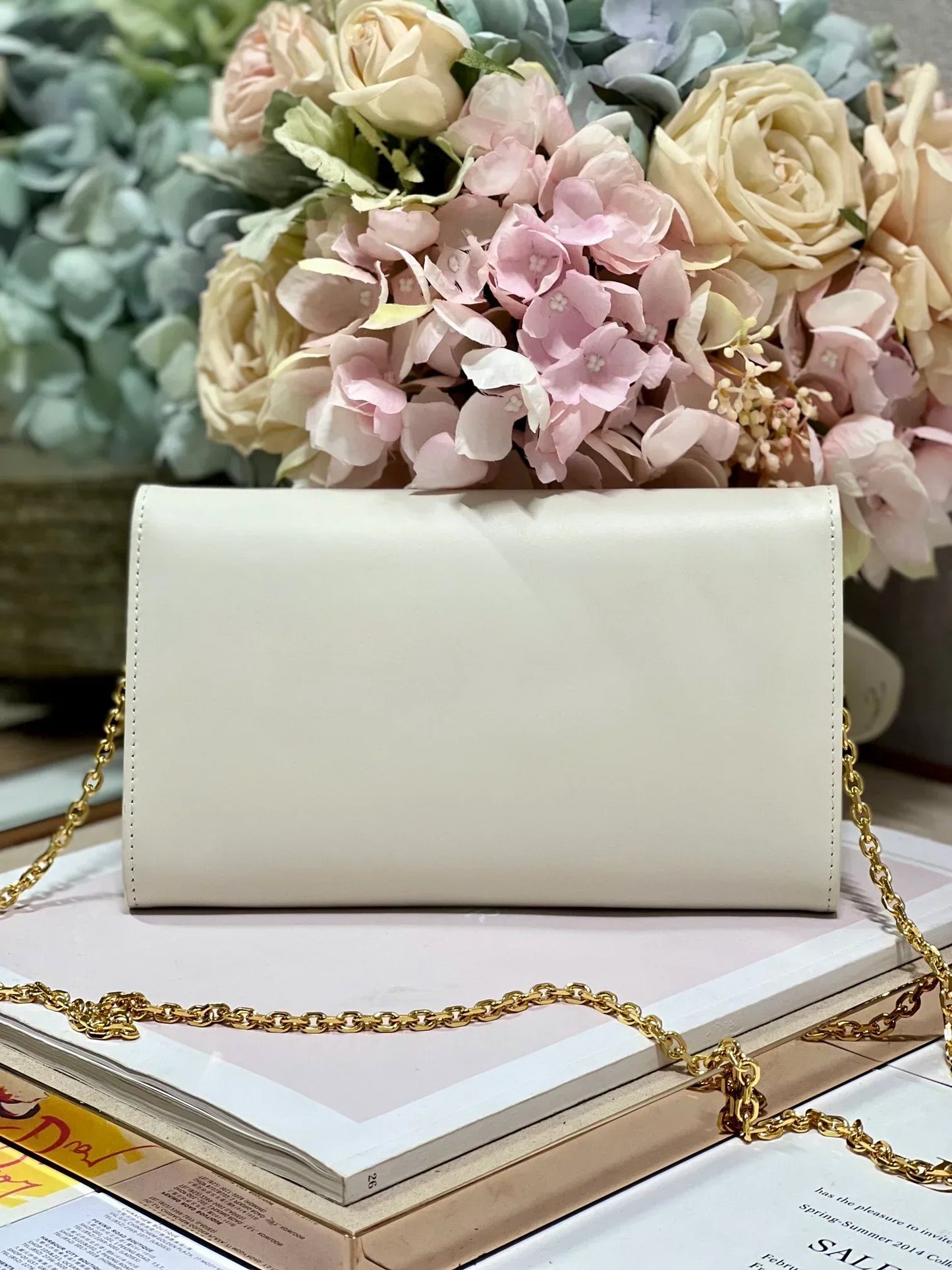 DIOR