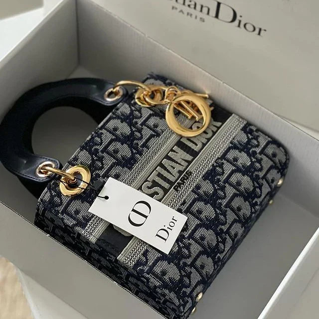 DIOR
