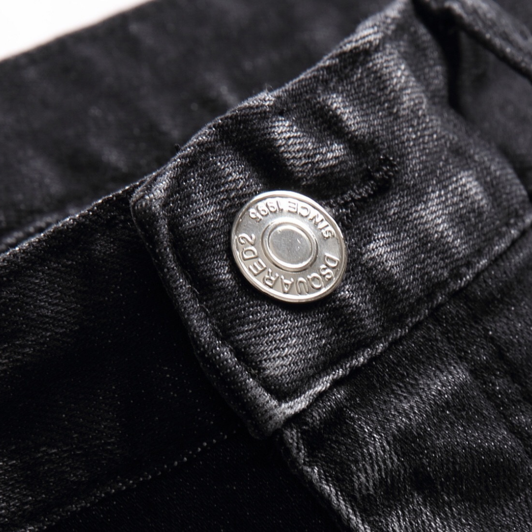 Pantalones DESQUAR£D