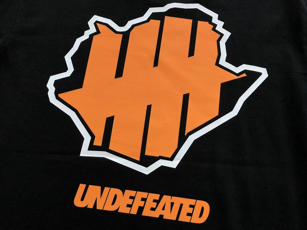 UNDEFEATED T-SHIRT