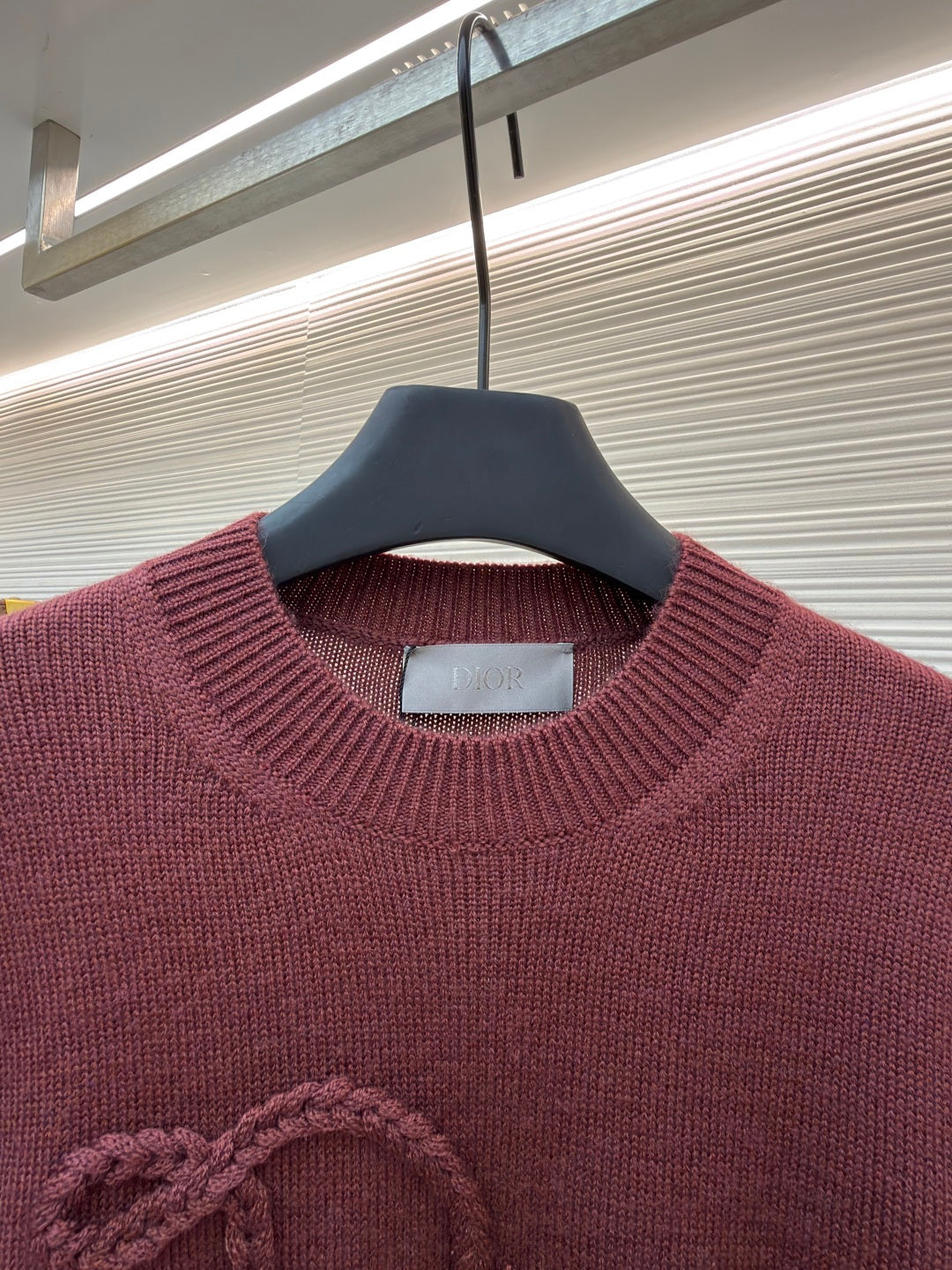 DIOR