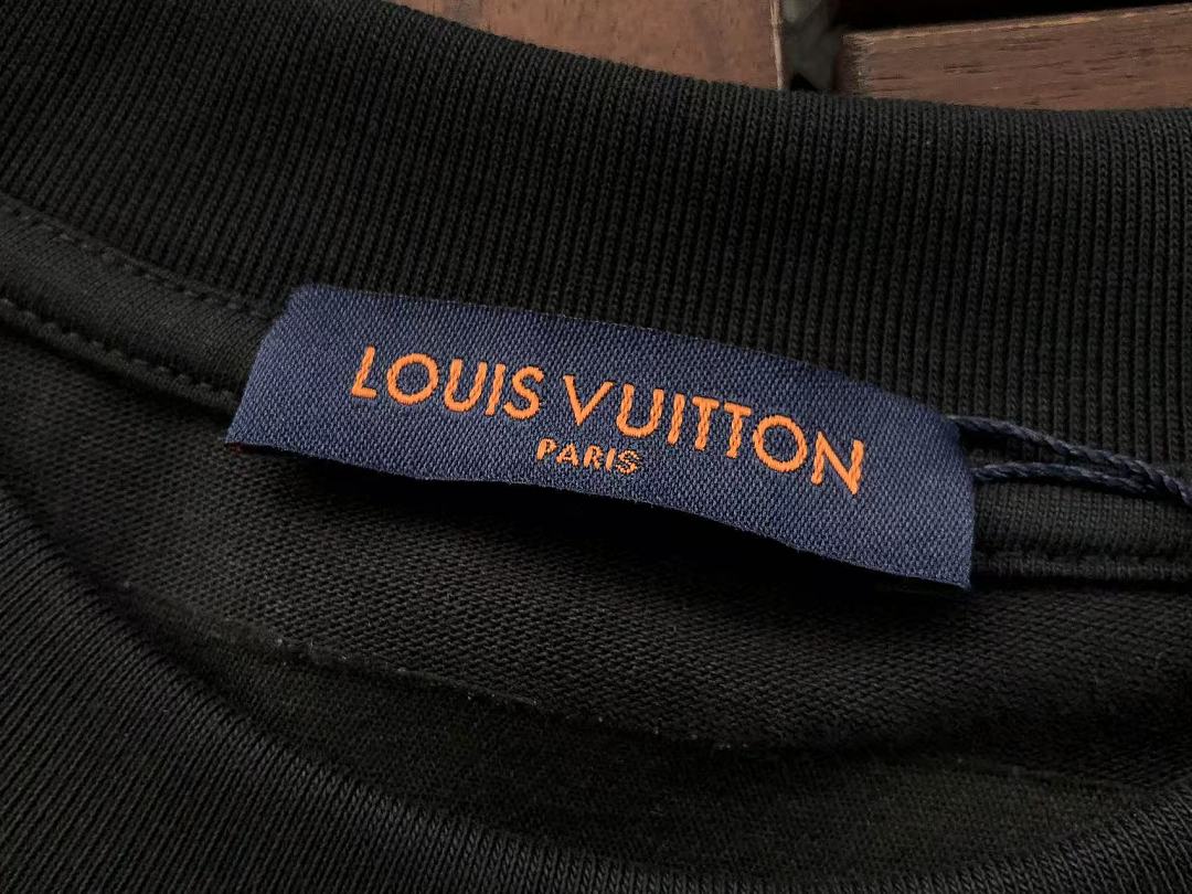 L🔥T-SHIRT