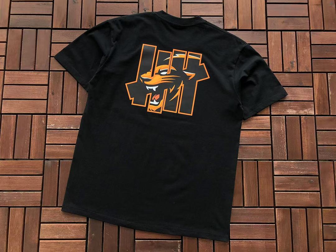 UNDEFEATED T-SHIRT