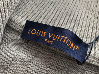 L🔥SWEATER