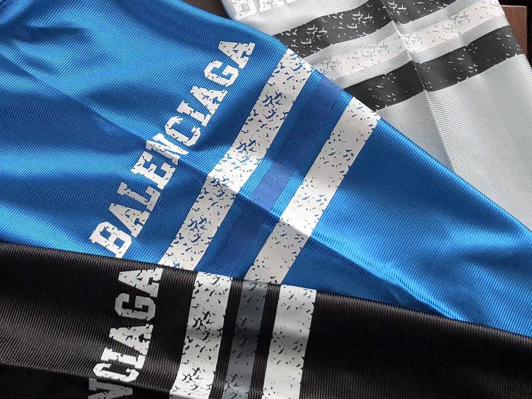 B🔥L🔥🔥🔥IA🔥A LONG-SLEEVE