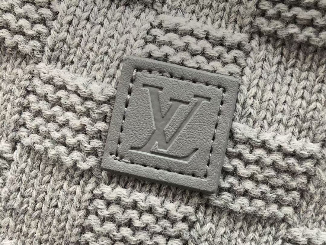 L🔥SWEATER