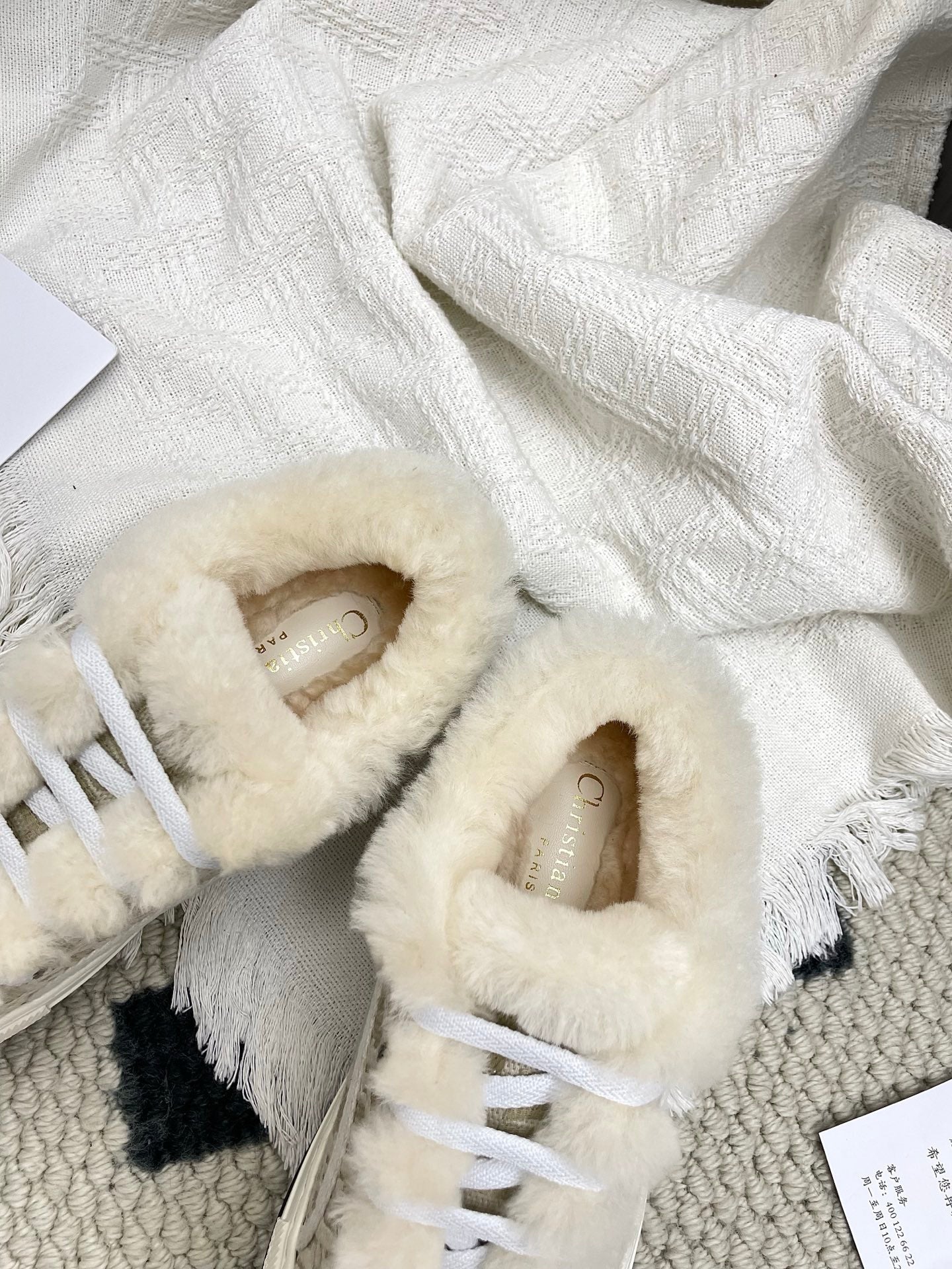 DIOR