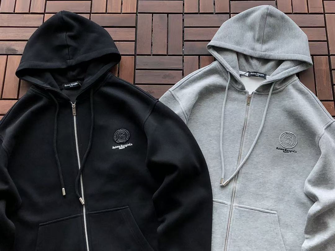 M🔥IS🔥N M🔥R🔥IE🔥A HOODIE