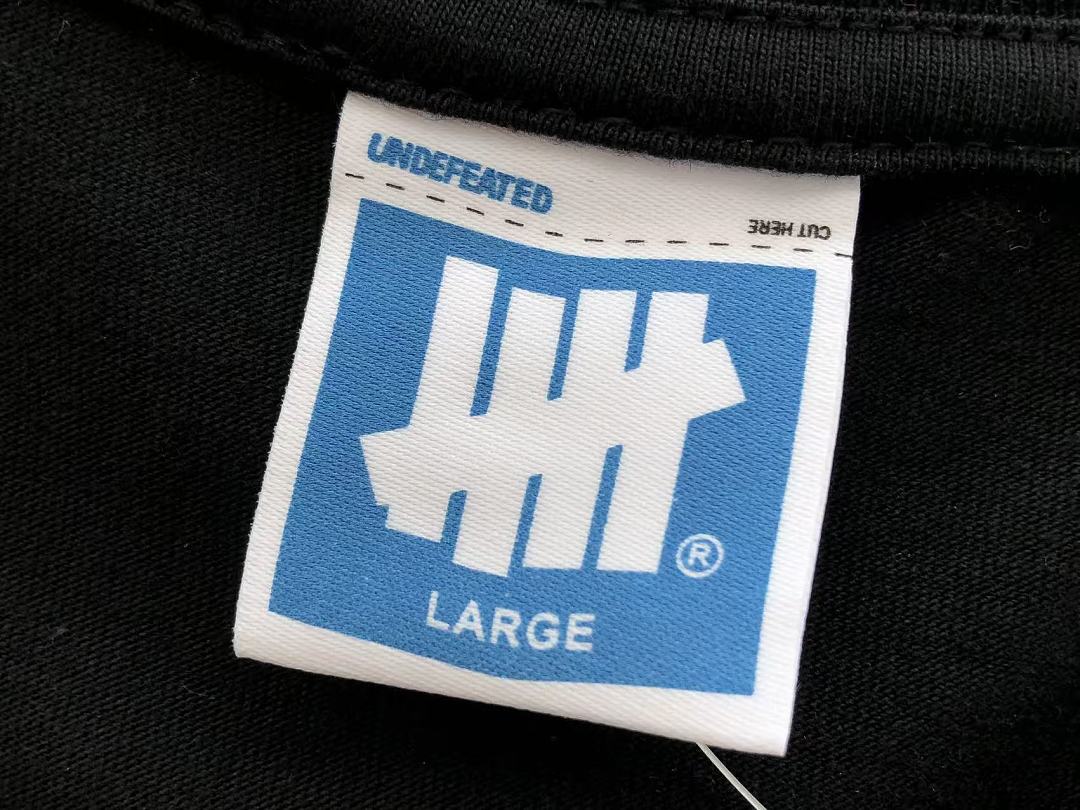 UNDEFEATED T-SHIRT