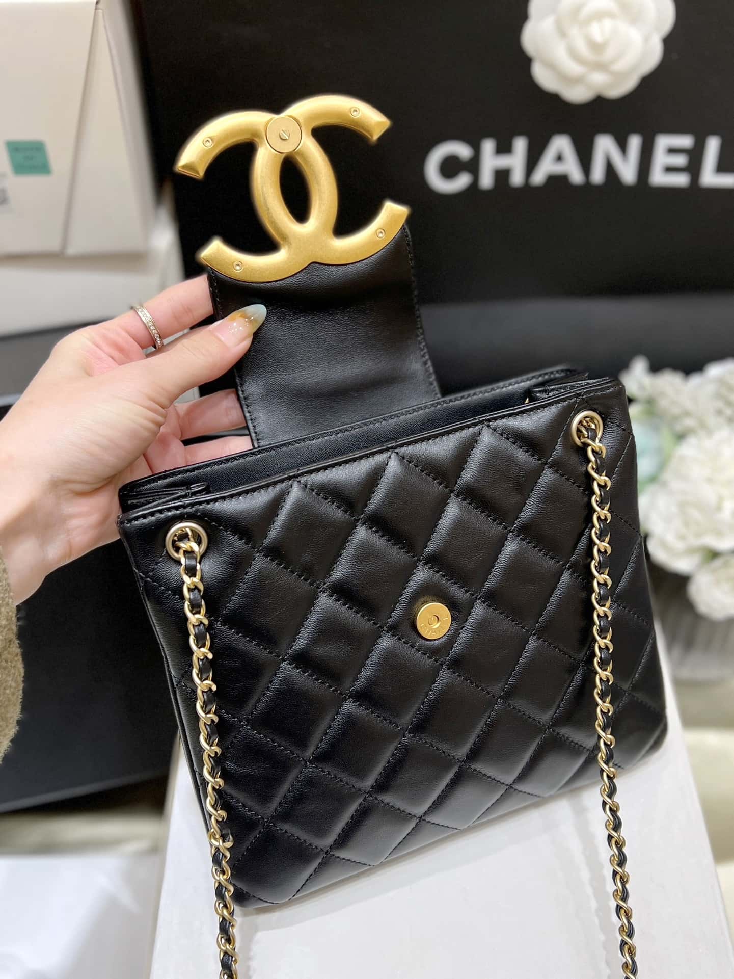 CHANEL