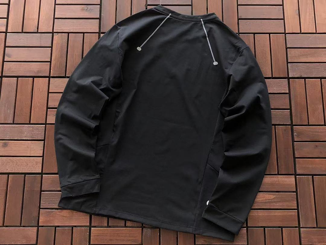 ON RU🔥🔥I🔥G LONG-SLEEVE