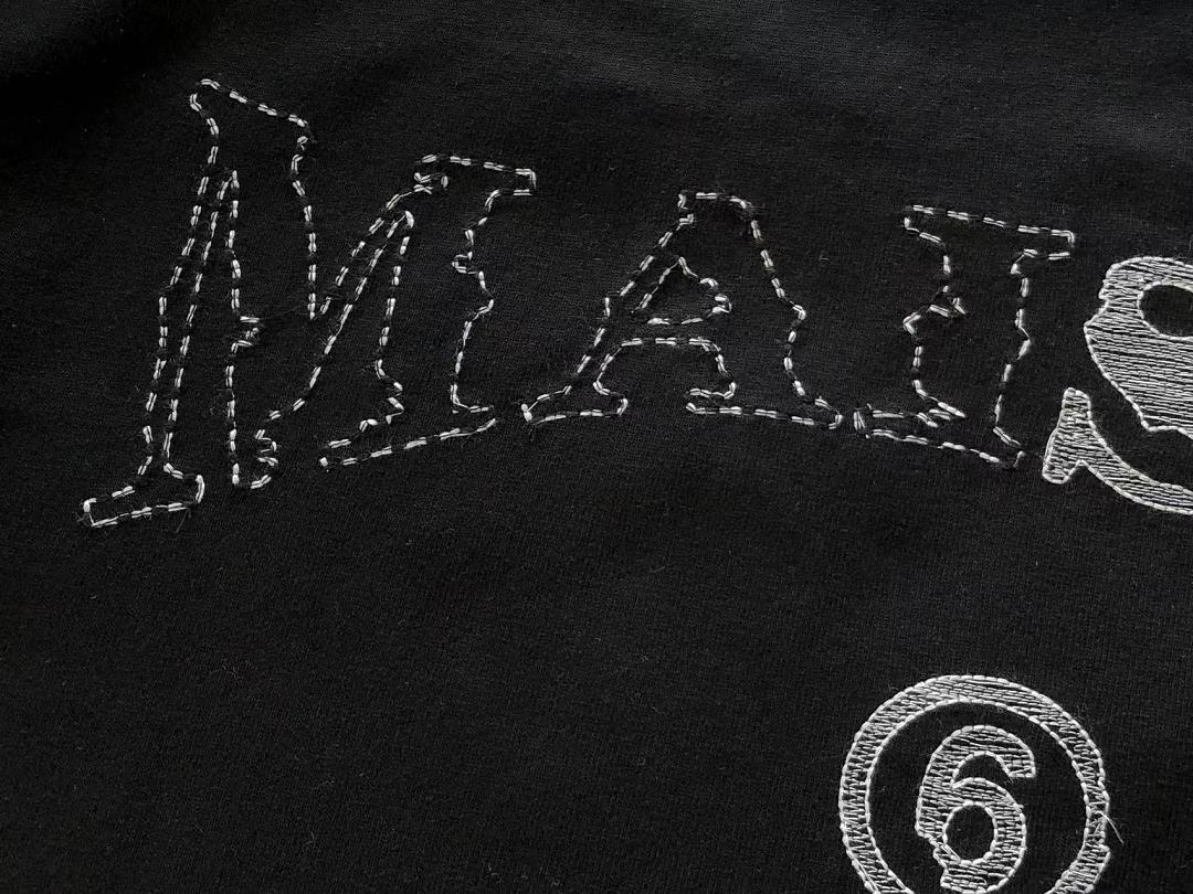 M🔥IS🔥N M🔥R🔥IE🔥A LONG-SLEEVE
