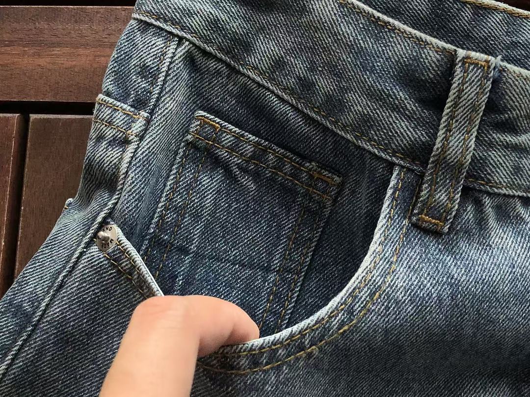 CH🔥OM🔥 HE🔥RTS JEANS