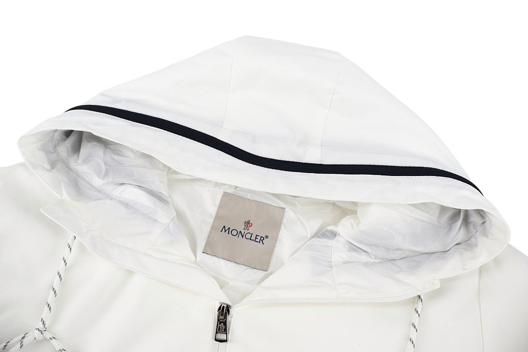 CHAQUETA MONCL£R - 606