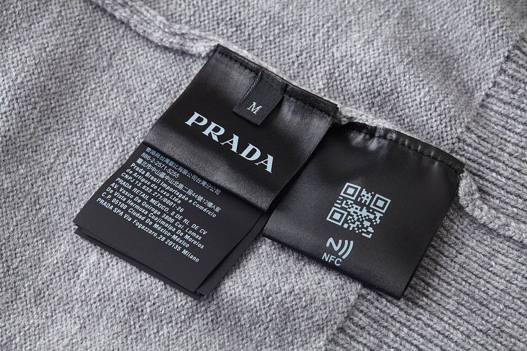 CAMISETA PRADA - 212