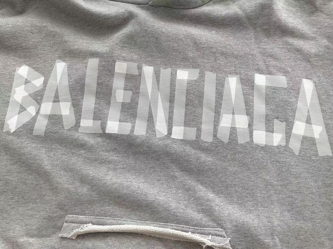 B🔥L🔥🔥🔥IA🔥A HOODIE
