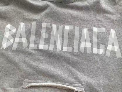 B🔥L🔥🔥🔥IA🔥A HOODIE