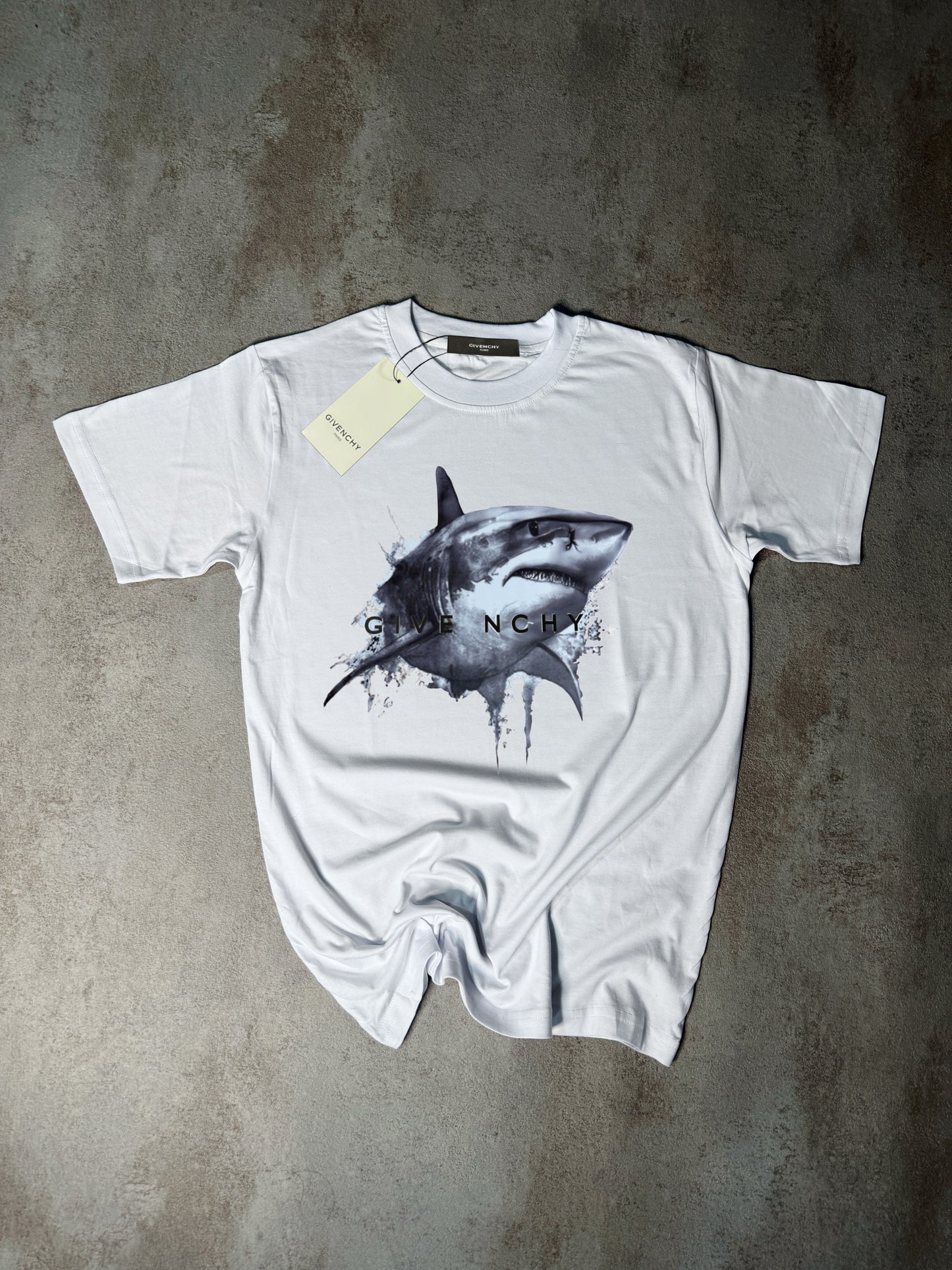 CAMISETA GIVENĆHY