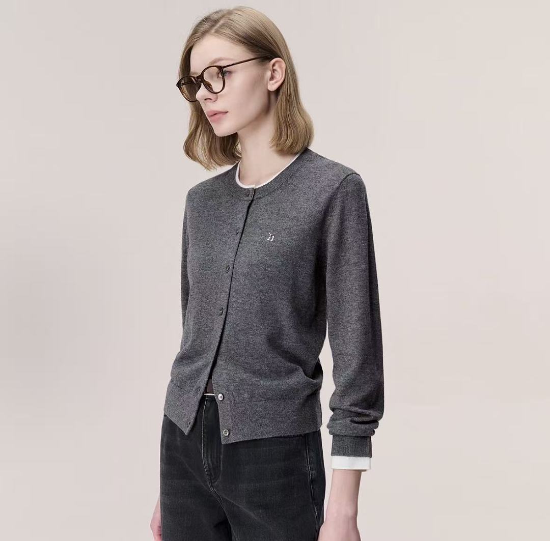 HA🔥🔥🔥S SWEATER WOMAN
