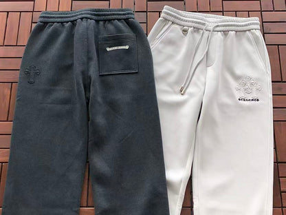 CH🔥OM🔥 HE🔥RTS TROUSERS