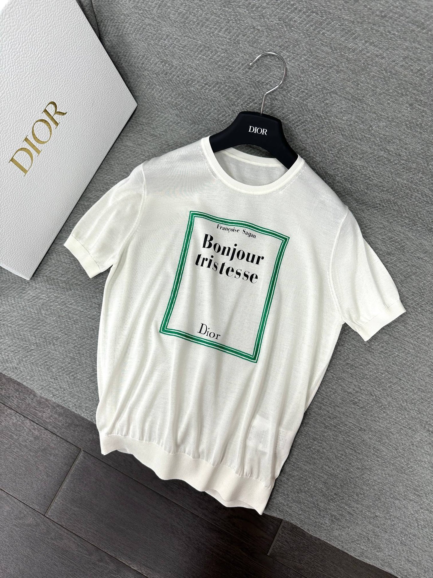 DIOR