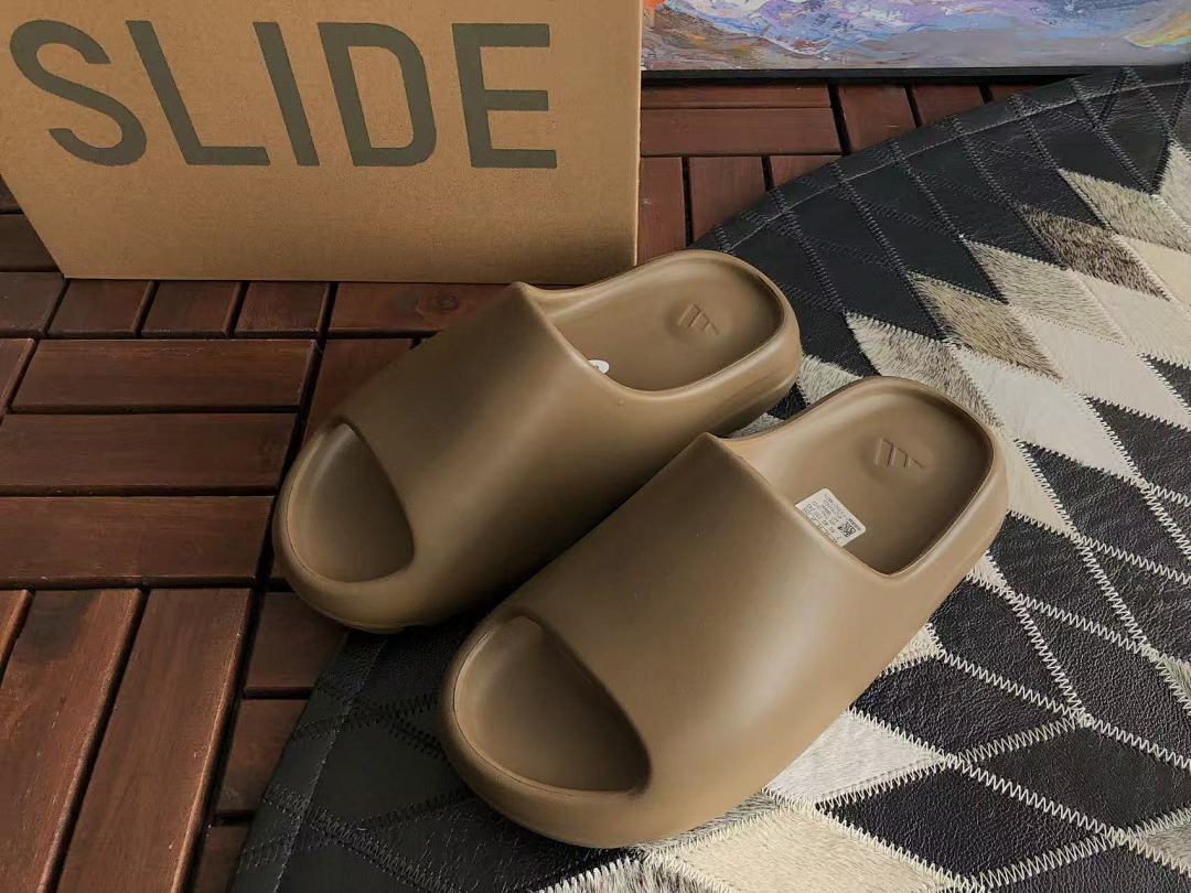 Y🔥🔥ZY & 🔥DI🔥AS SLIPPERS