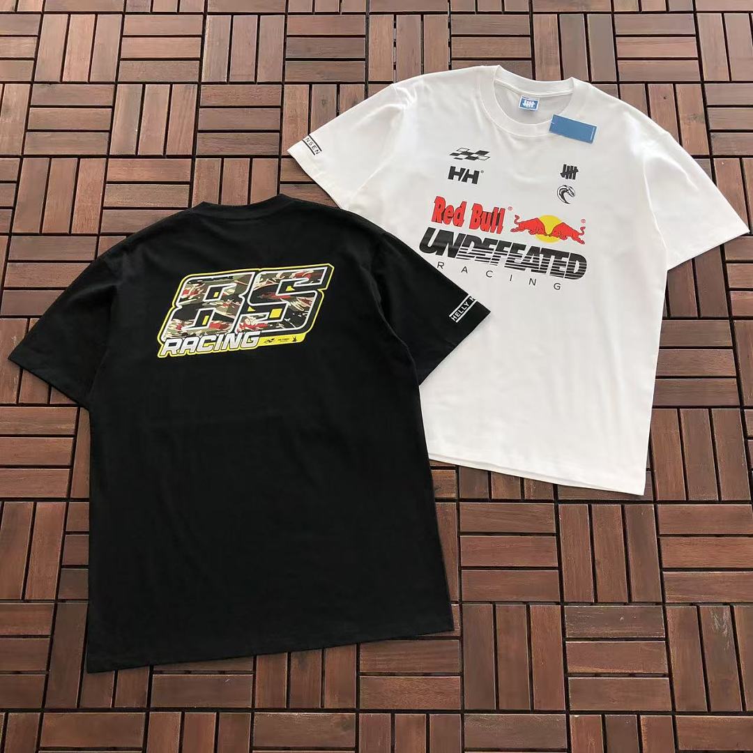 UNDEFEATED & RED BULL & HELLY HANSEN T-SHIRT