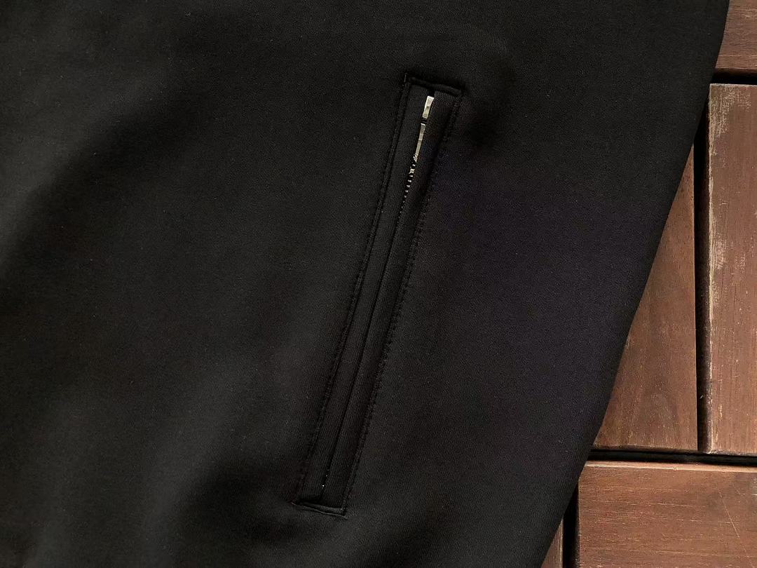 TOP￥~215 PANTS ￥~185 ￥G🔥C🔥I SWEATER TROUSERS
