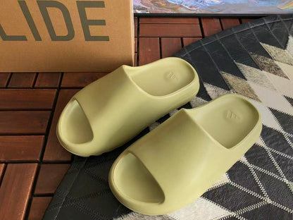 Y🔥🔥ZY & 🔥DI🔥AS SLIPPERS