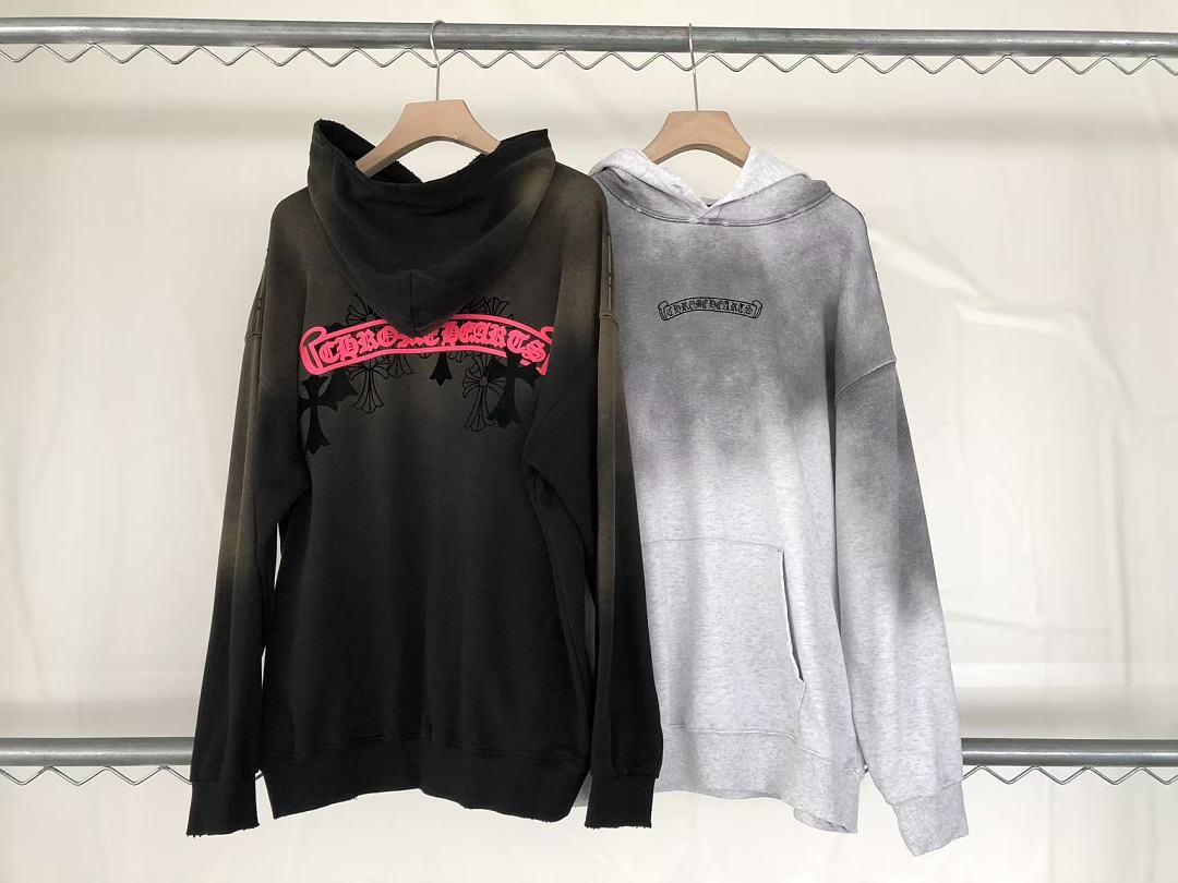CH🔥OM🔥 HE🔥RTS HOODIE