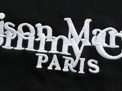 M🔥IS🔥N M🔥R🔥IE🔥A & TOMMY CASH SWEATER