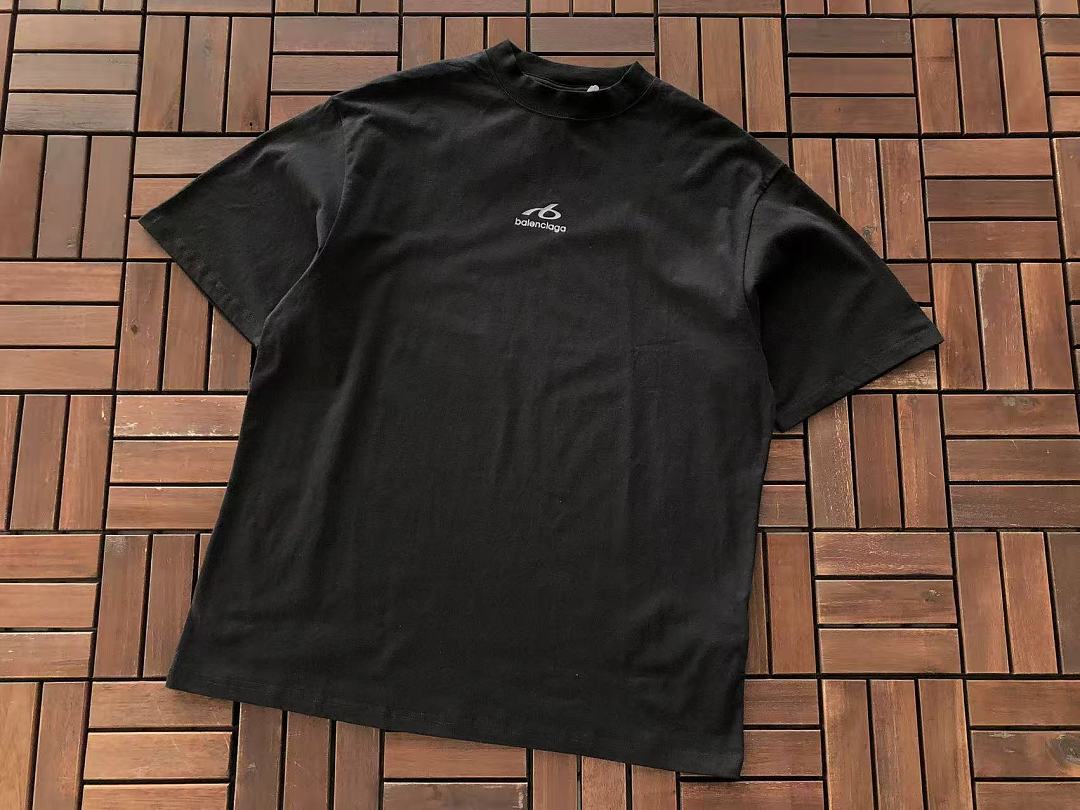 B🔥L🔥🔥🔥IA🔥A T-SHIRT