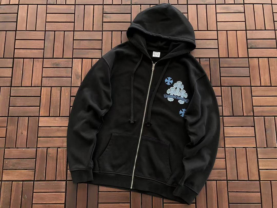 CH🔥OM🔥 HE🔥RTS HOODIE