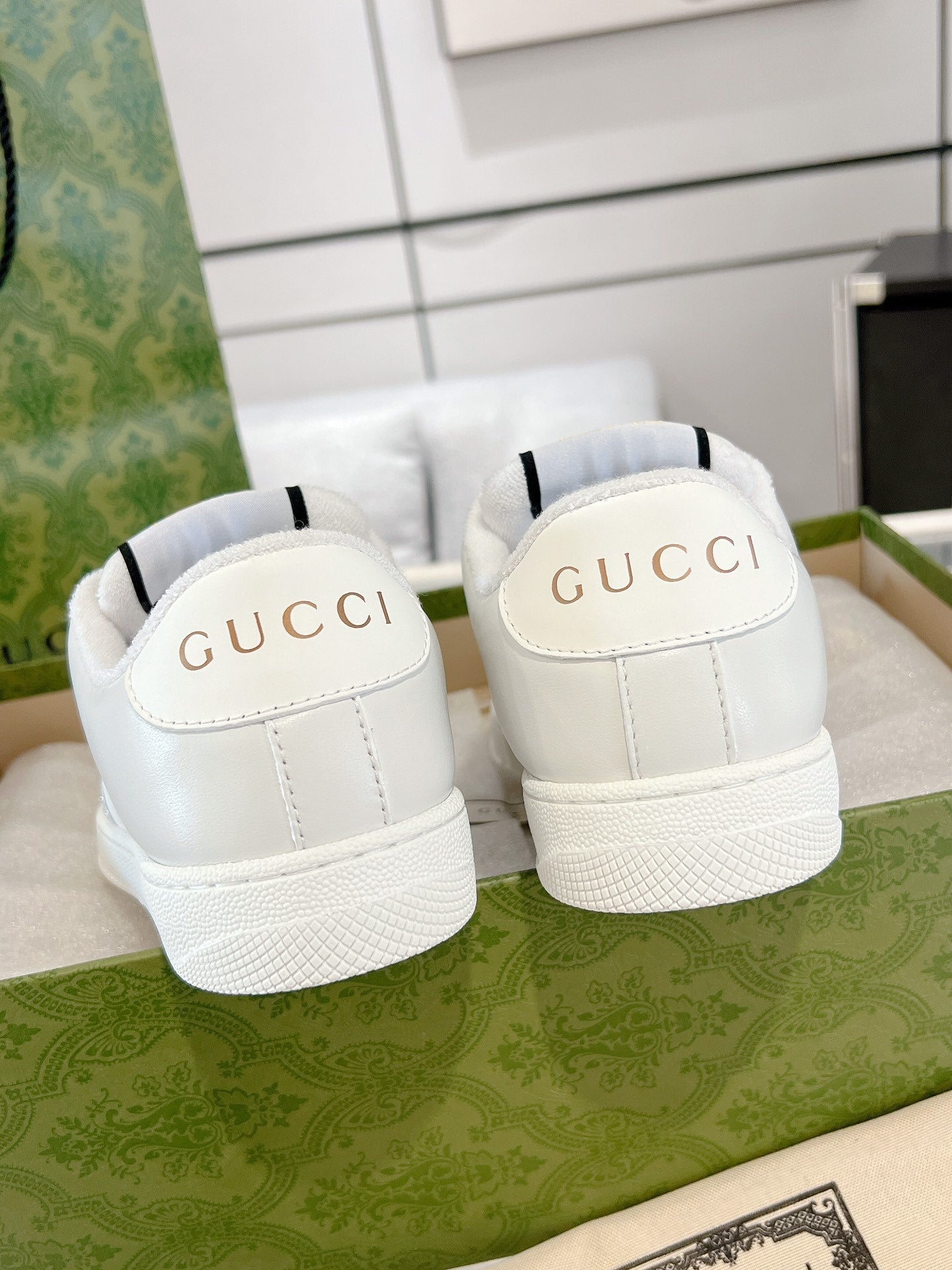 Gucci