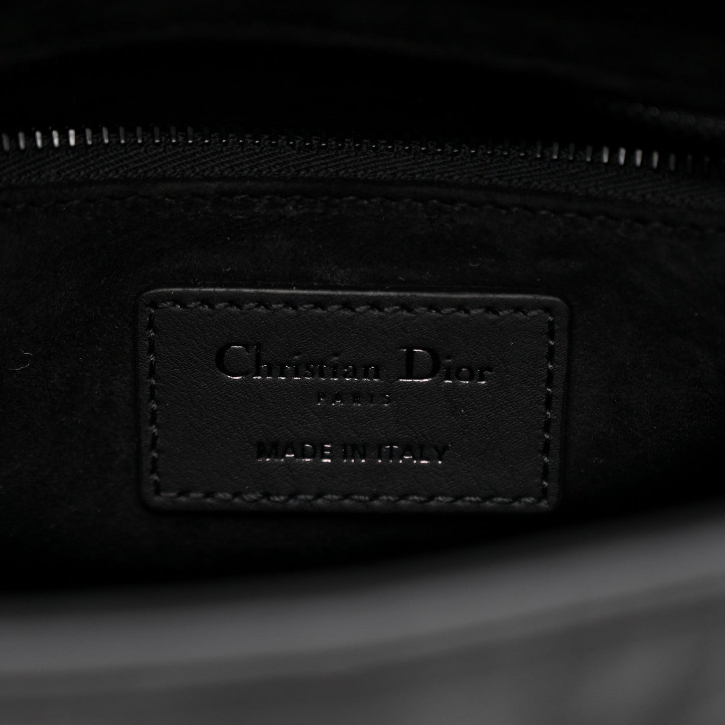 DIOR