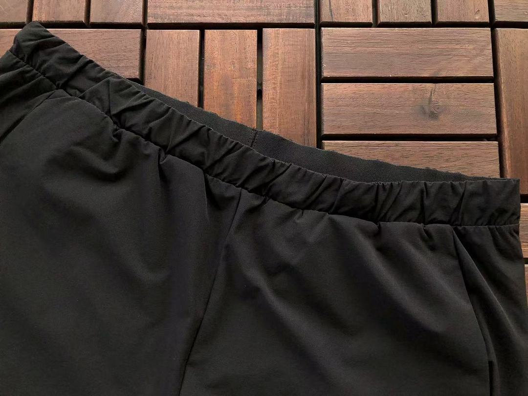 TOP ￥ 249 PANTS ￥ 219 ON RU🔥🔥I🔥G JACKET TROUSERS