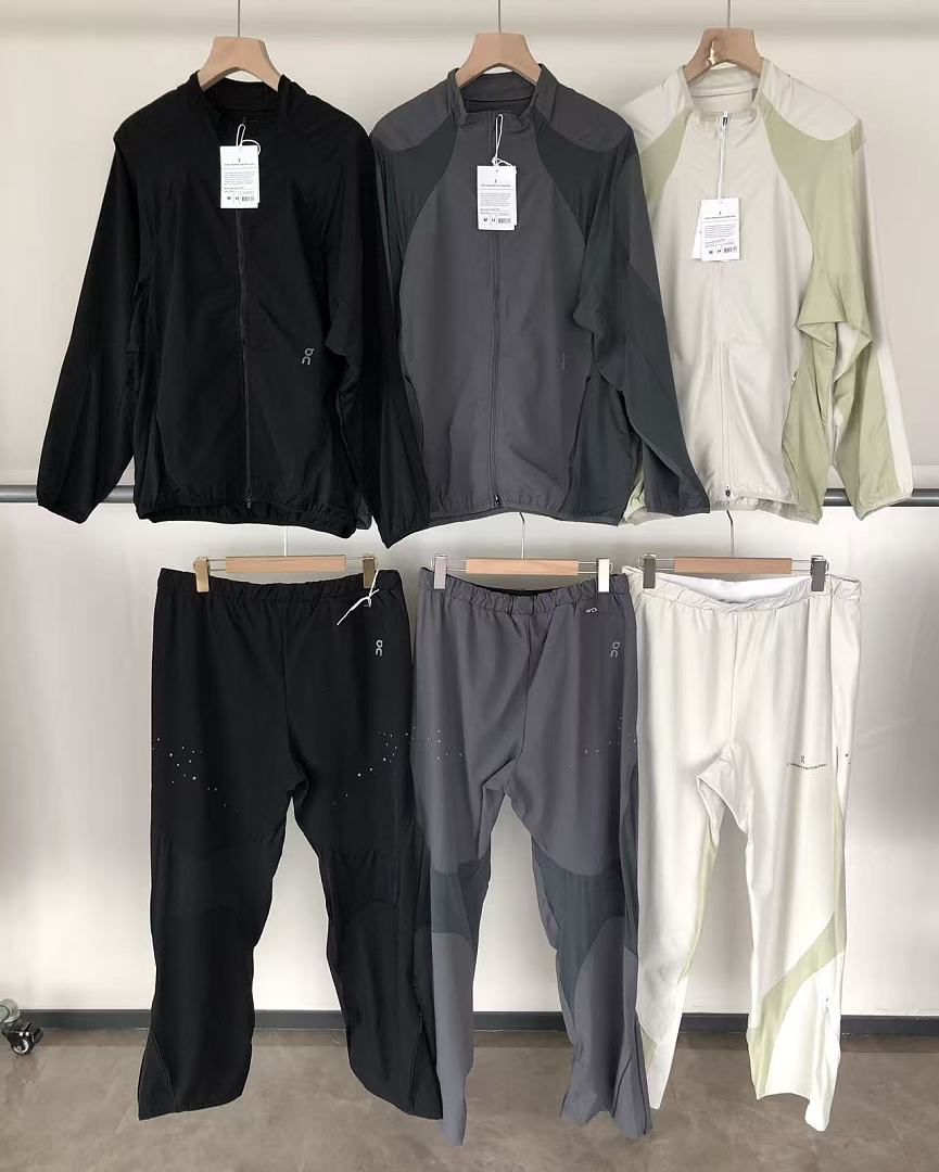 TOP ￥ 249 PANTS ￥ 219 ON RU🔥🔥I🔥G JACKET TROUSERS