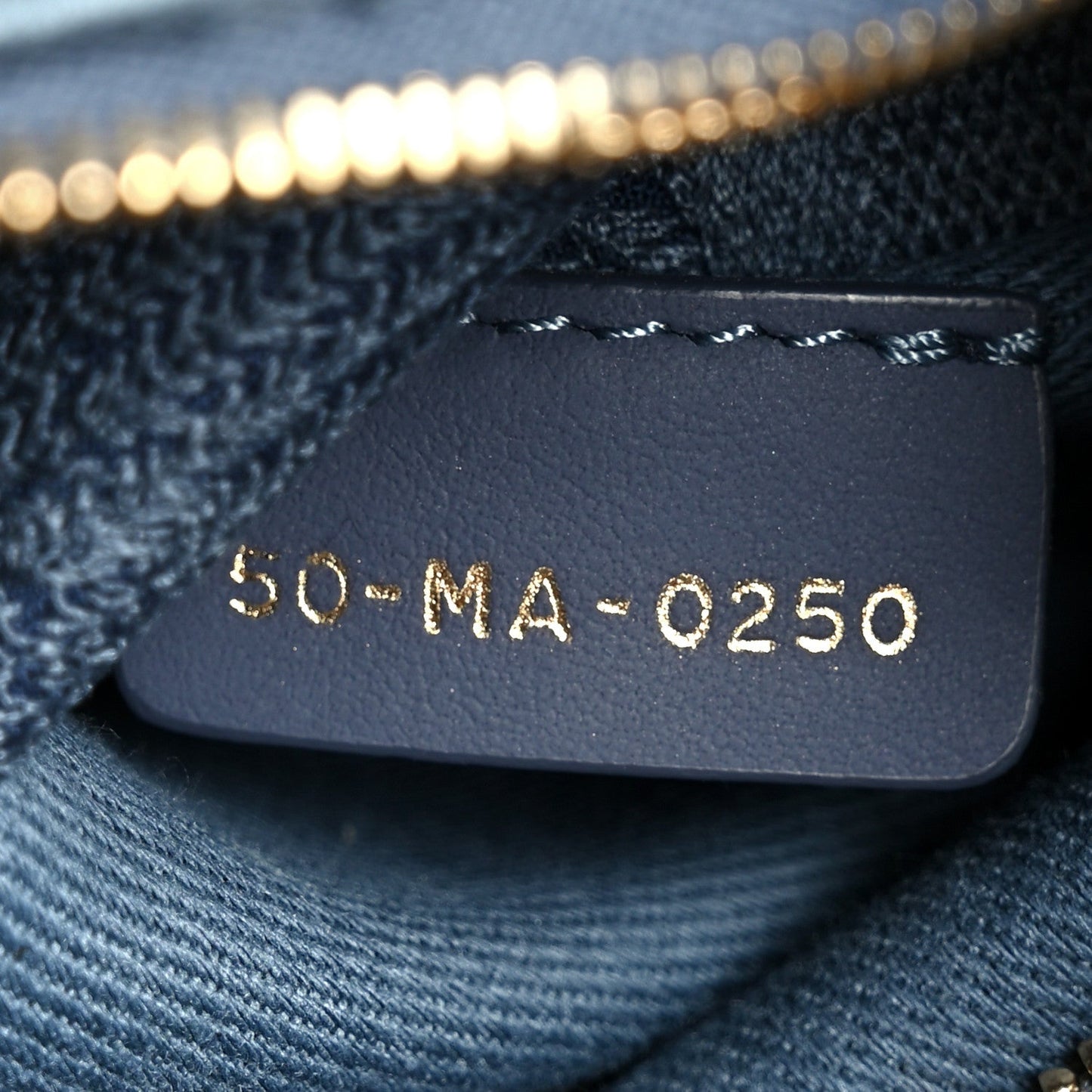 DIOR