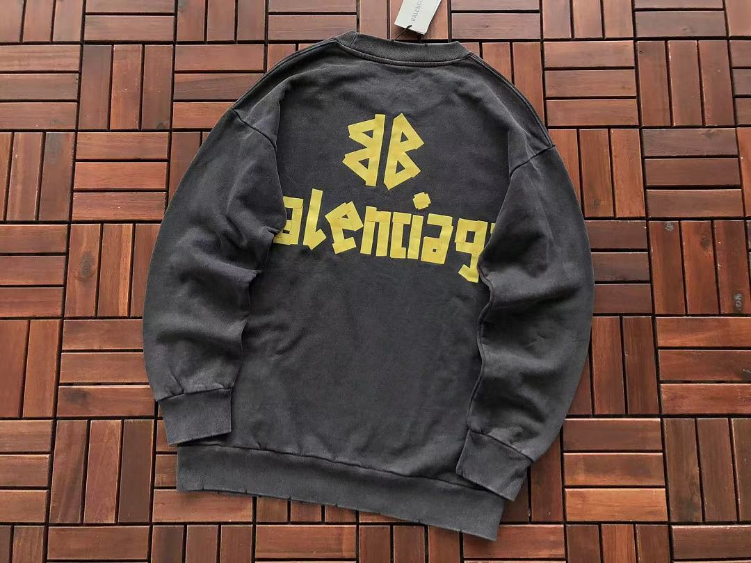 B🔥L🔥🔥🔥IA🔥A SWEATER