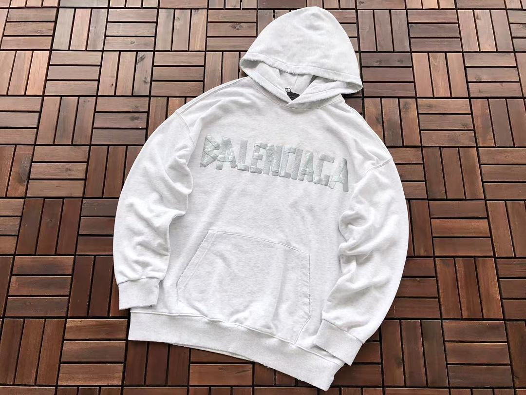 B🔥L🔥🔥🔥IA🔥A HOODIE