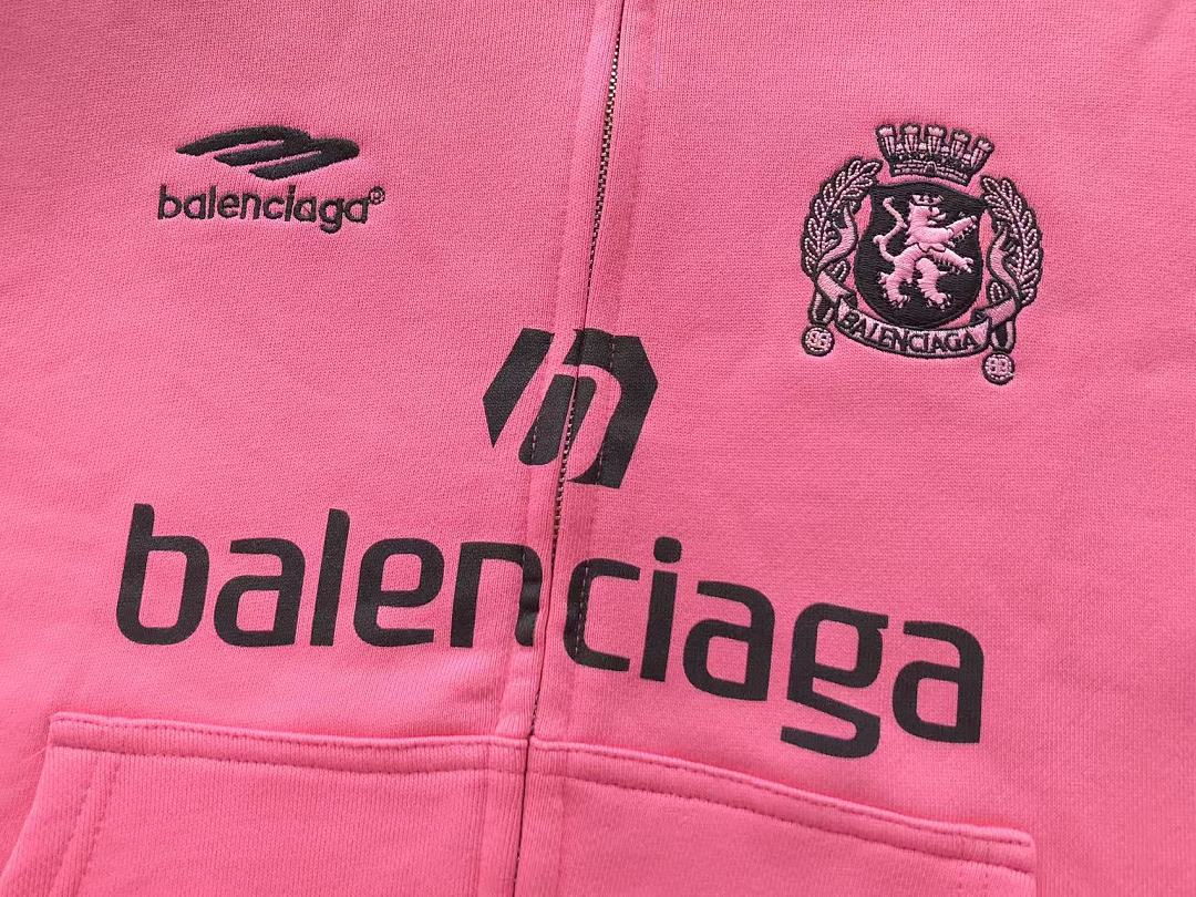 B🔥L🔥🔥🔥IA🔥A HOODIE