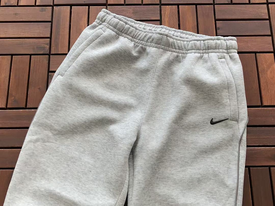 TOP￥~ 135 PANTS ￥~ 159 N🔥C🔥A & N🔥K🔥SWEATER TROUSERS
