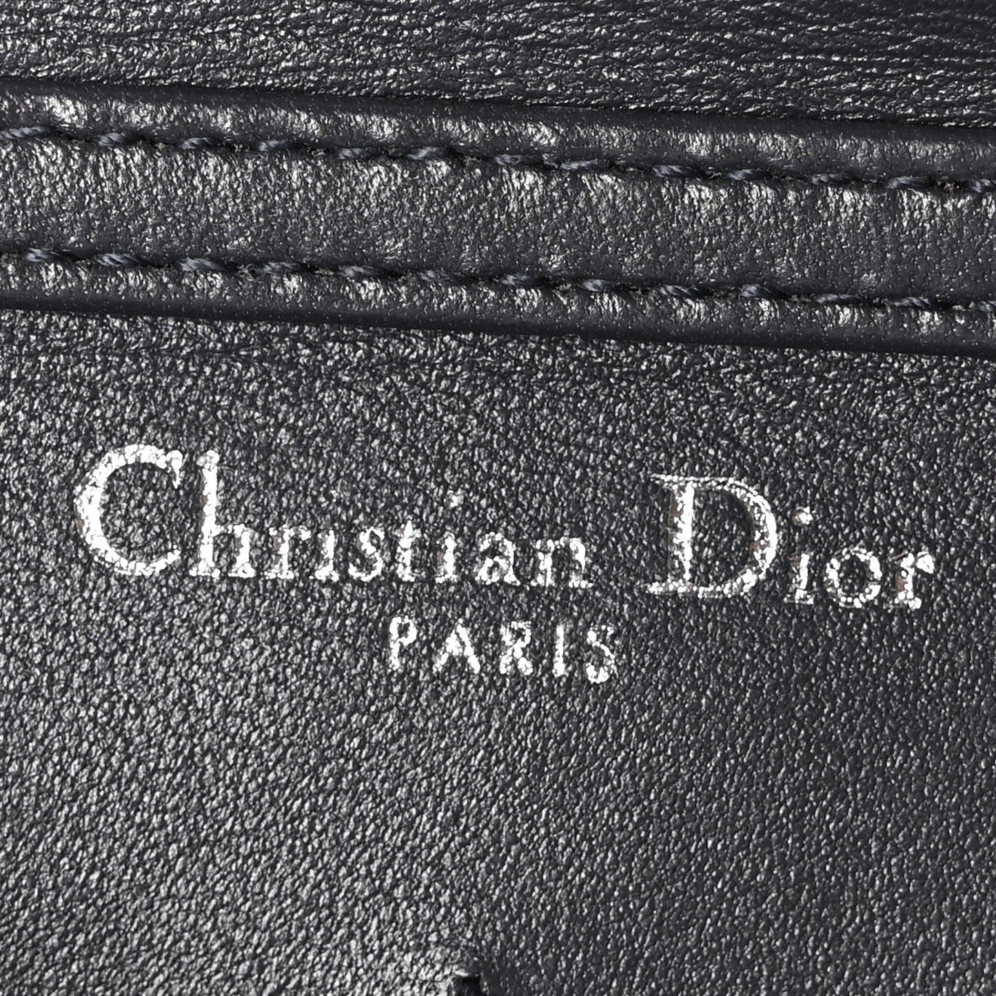 DIOR