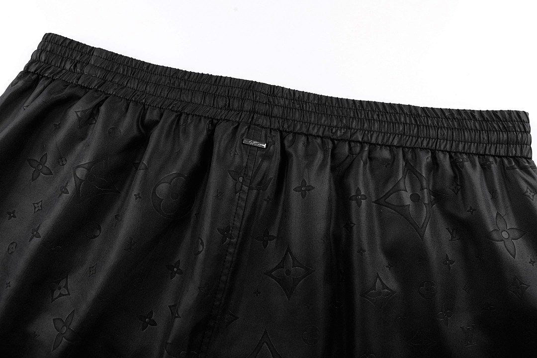 PANTALONES CORTOS LV