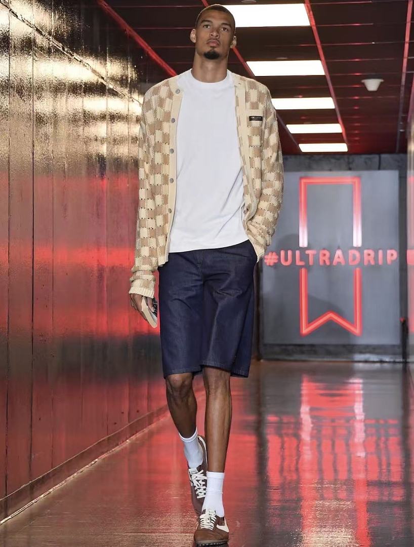 L🔥SWEATER
