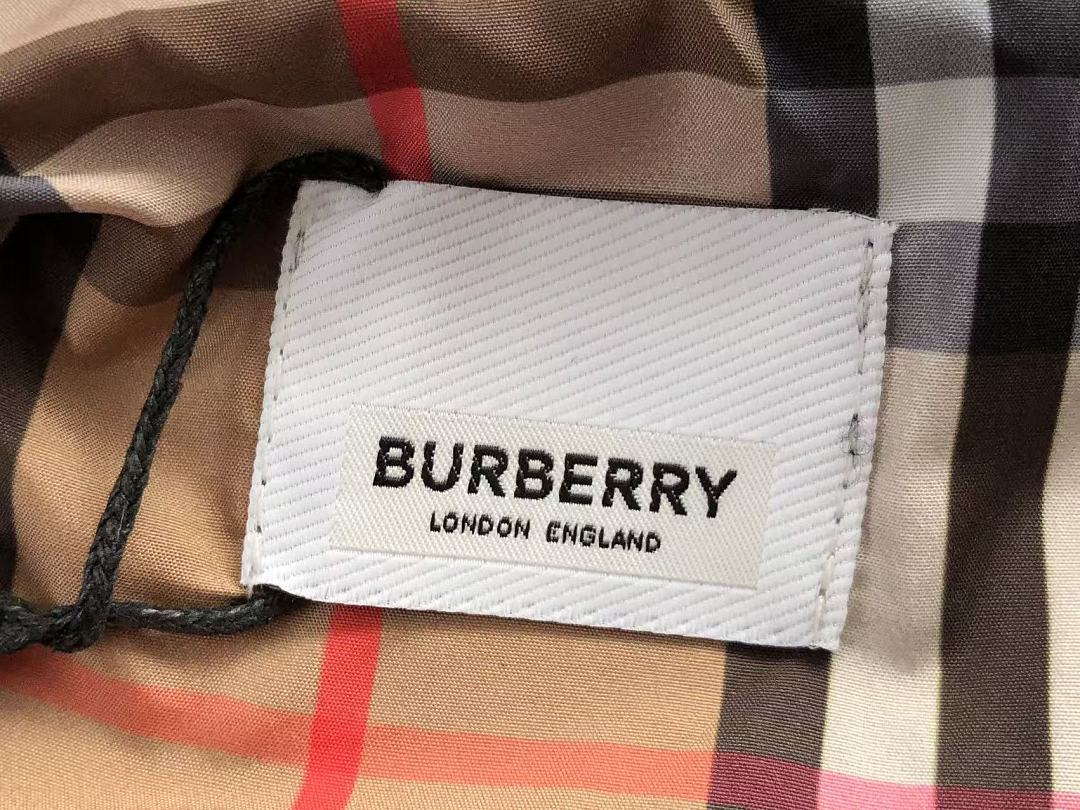B🔥RB🔥RRY JACKET