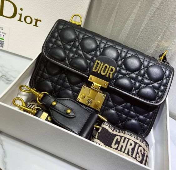 DIOR