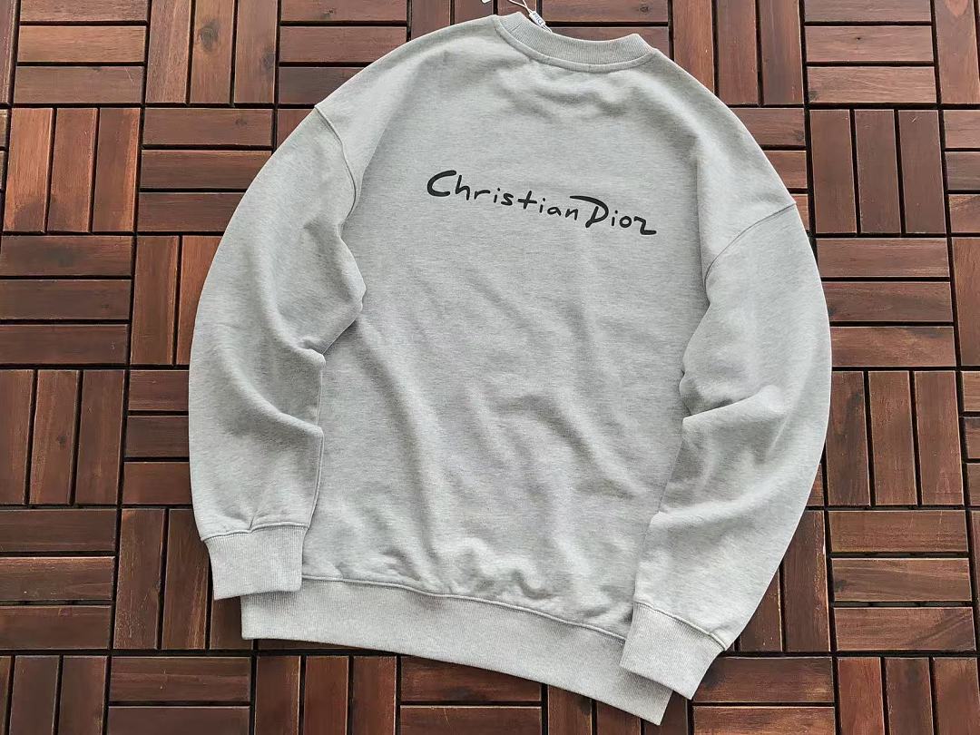 D🔥O🔥 SWEATER
