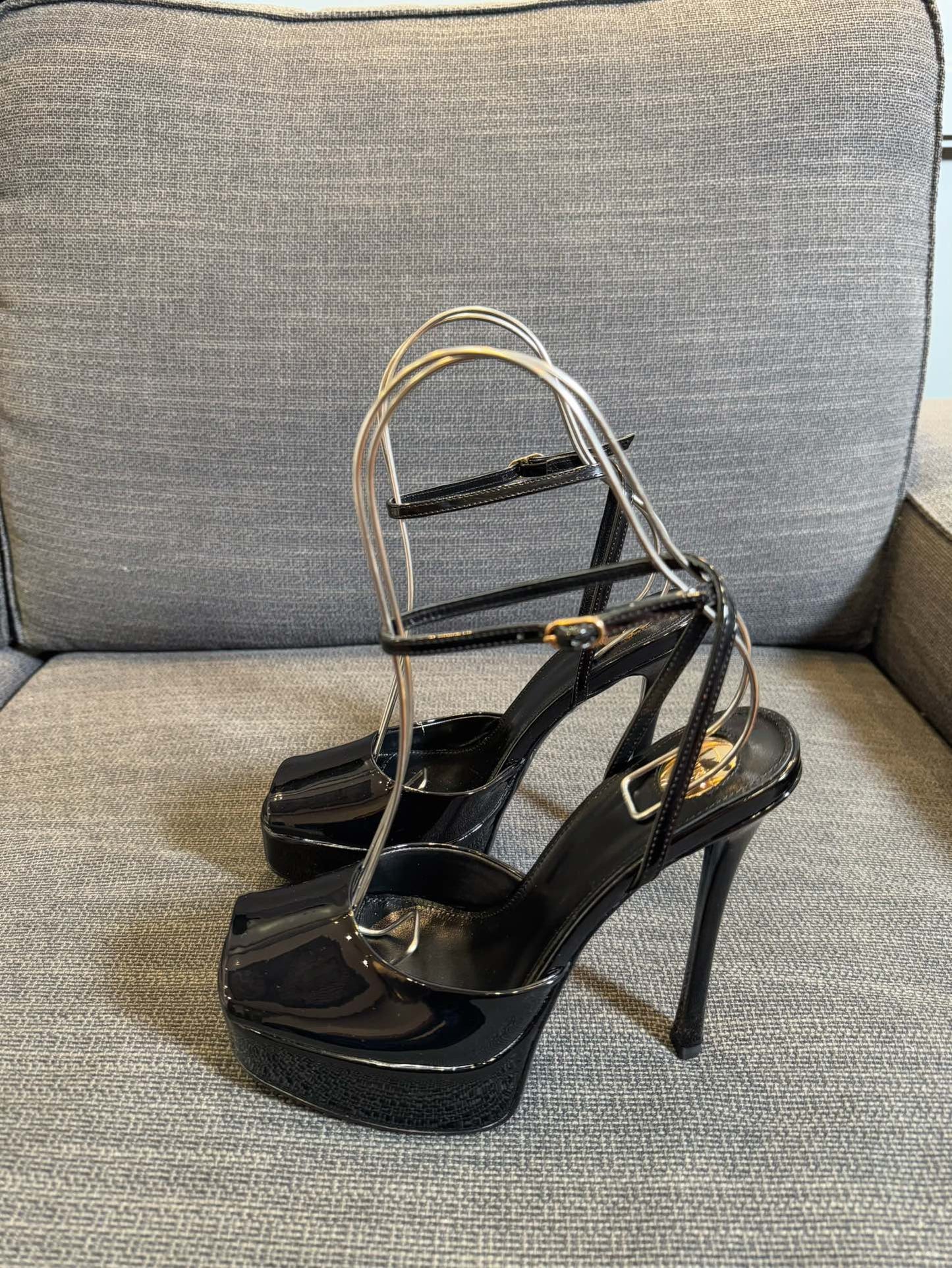Saint Laurent