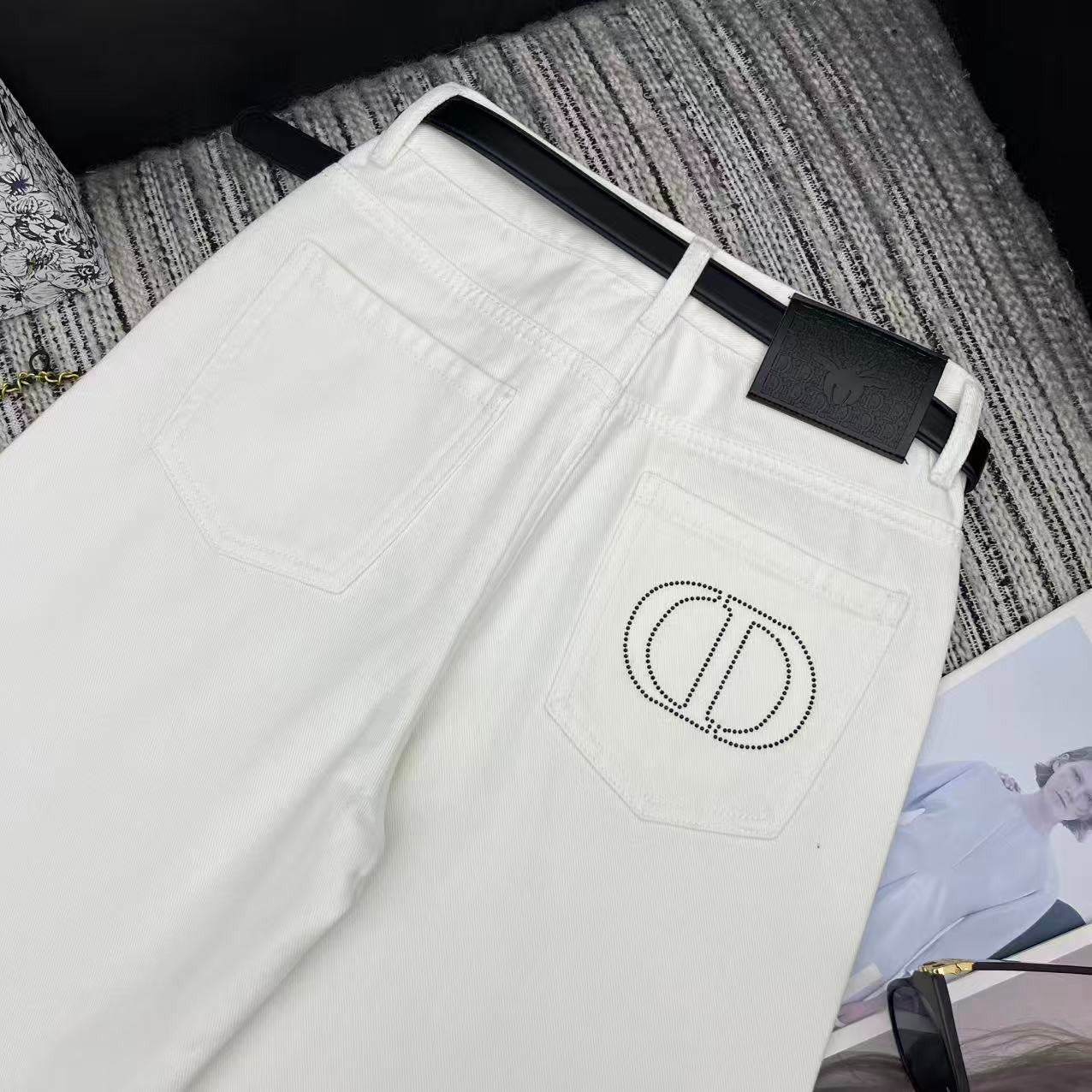 DIOR